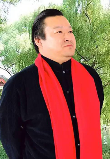 杨皓暄.jpg