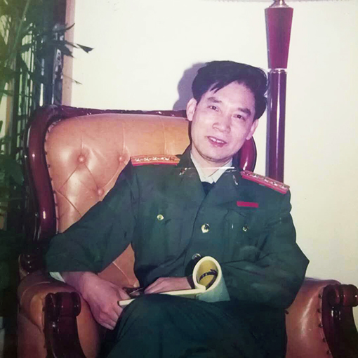 荣文仿照片.jpg