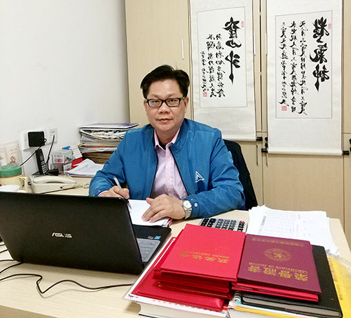 黄杰林.jpg