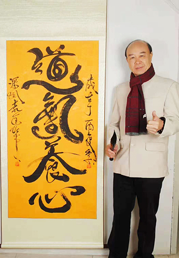 个人照.jpg