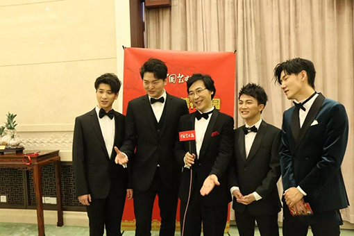 廖昌永、王晰、周深、王凯、蔡程昱把歌声献给你.jpg