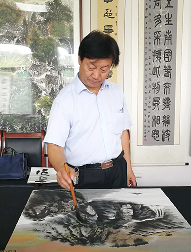 李有明照片2.jpg