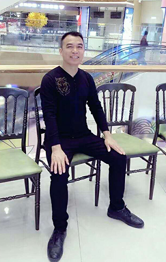 1554275859644573.jpg 汤青云个人照.jpg