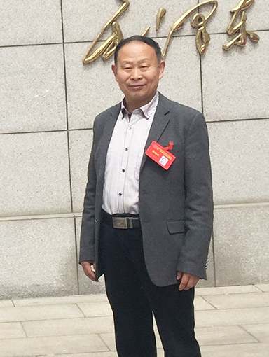 张灿成照片.jpg