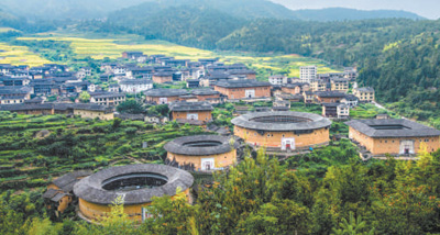 图为福建土楼，2008年7月被列为世界文化遗产。 人民视觉.jpg