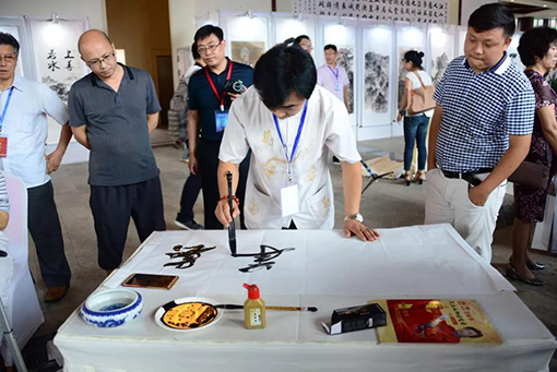 往届“古建与书画之美”优秀作品展2.jpg