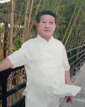 吴经岐照片-.jpg