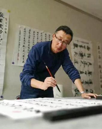 丁锐照片.jpg