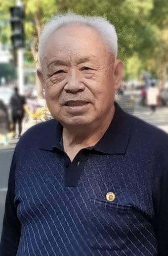 曹世俊照片.jpg