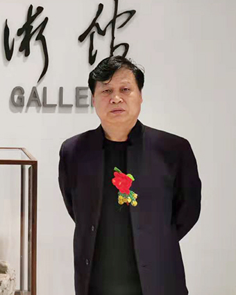 娄本义照片.JPG