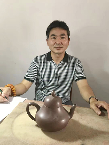 董希文照片.jpg