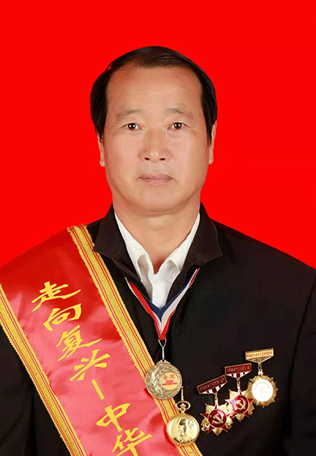 丁守文个人照片.jpg