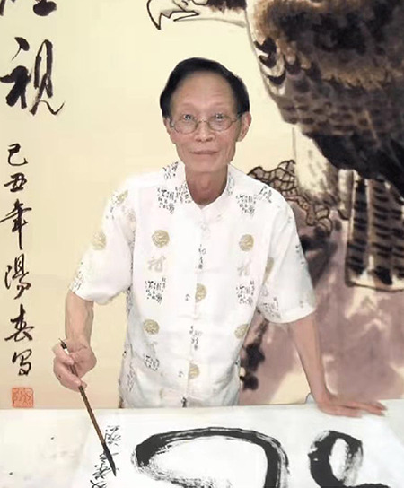 熊厚义个人照片.jpg