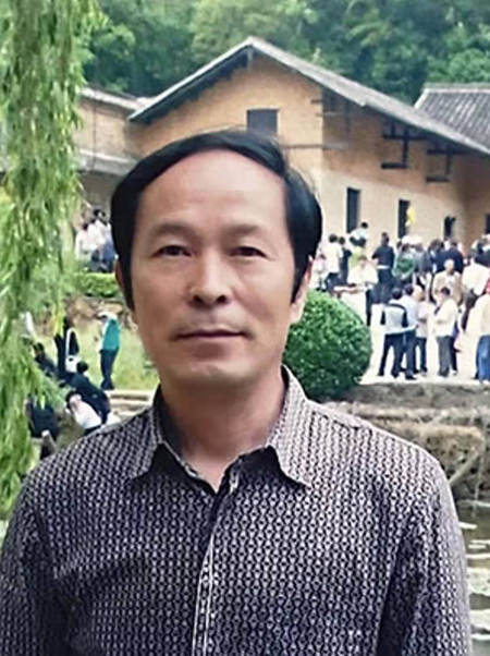 汪铭录照片.jpg