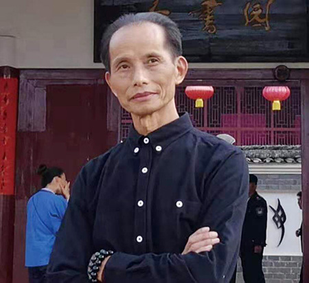 周兆平照片.jpg