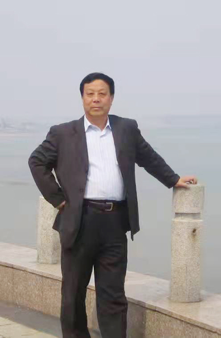 陈传琦.jpg