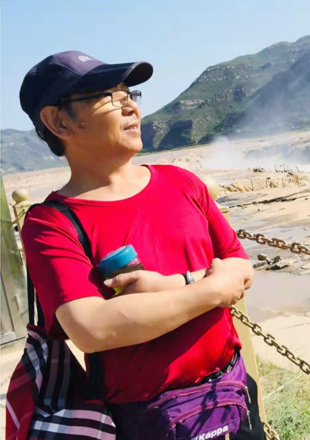 罗先贵生活照.jpg