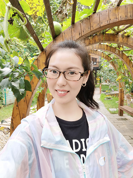 潘文照片.jpg