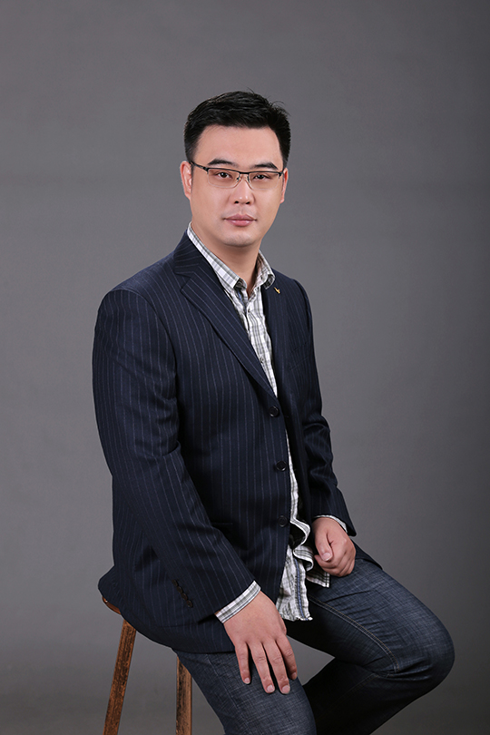 葛尧个人照片.jpg