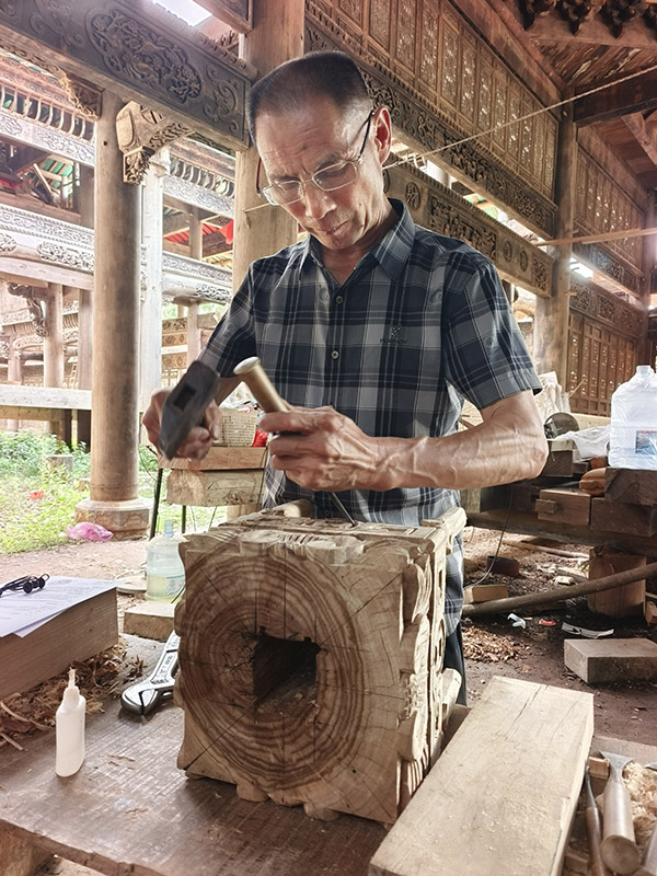 陈乐平个人照.jpg