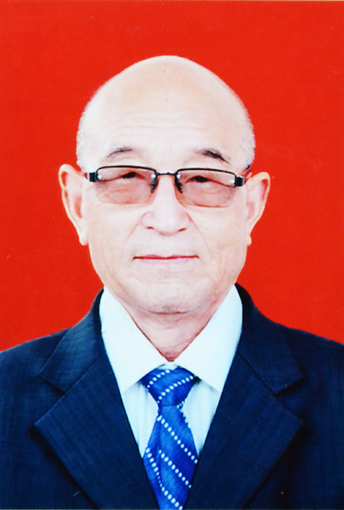  宫清言，齋号天元阁，安徽省太和县人。1938年11月出生。1956年参加工作，1958年入党，1997年退休.。退休前任太和县科协主席、县政协常委。 现为中国书法家研究协会副主席、中国国际艺术家协会艺术顾问、中国老年 书画研究会会员、中国老年书画学会理事、高级书画师、安徽省诗词学会会员。2016年3月被国务院中南海国礼中心聘任为“国礼艺术家” 。 宫清言的一生，是与翰墨相伴的一生，自幼念四书日习大小毛笔字。参加工作后对书法十分热爱，工作之暇挥毫习练，先后临摹了楷、隶、行、草等多家名人