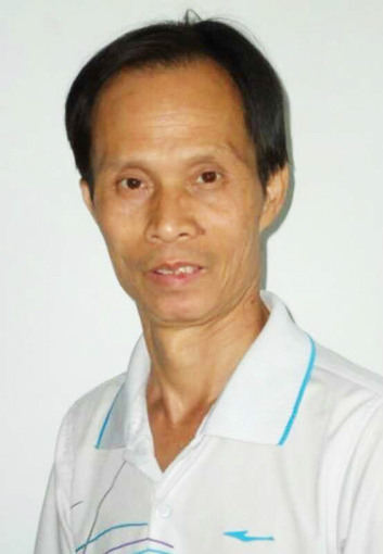  潘尚涵，壮族。1958年5月生，祖籍广西钦州人，中共党员。国家一级文艺家，高级摄影师，国家一级美术师。现系全国劳动英模，国学领袖，人民艺术大师、文化遗产大师、中国艺术大师、新中国文艺导师，中国当代书画、艺术巨匠。现为中国评论月刊社评论员，中国艺术摄影学会理事，中国国际文艺家协会理事，世界教科文卫组织首席艺术家并担任世界教科文卫组织艺术委员会执行委员。北京亚视艺苑文化研究院终身院士，中国书画名家研究会副会长，中国文艺家联合会副主席，中国国家书画院荣誉院长并聘为客座教授，中国八一画院名誉院长，中国诗书画出