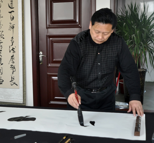 郑学义 郑学义